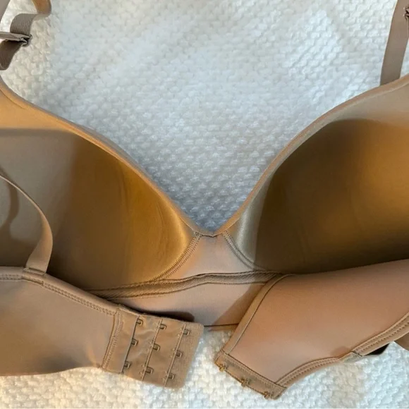 WARNER’S SMOOTH TAN BRA - Picture 2 of 8